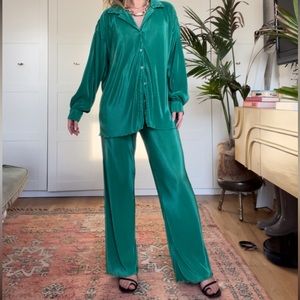 Zara plisse green set M